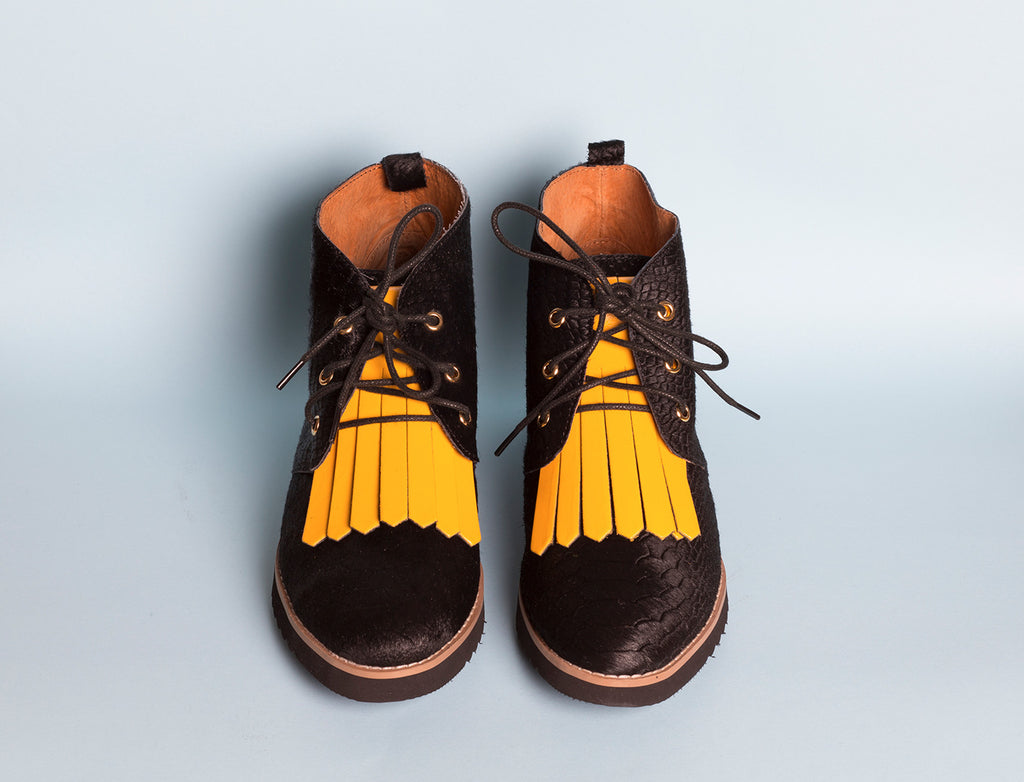 BAHAMA BISH: Classic length leather shoe fringe